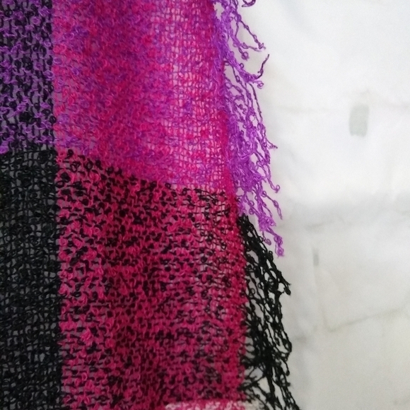 Checked Fringe square scarf purple black pink - Picture 6 of 8